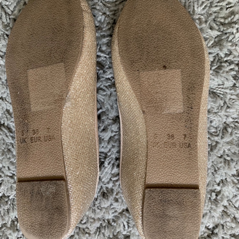 Ballet flats